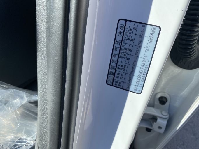 Электро кроссовер Hyundai Encino Kona электромобиль