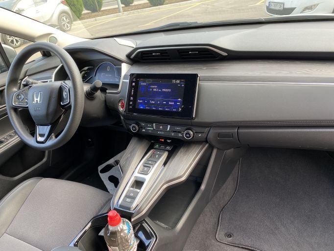 Honda Clarity Plug in Hybrid заряжаемый гибрид