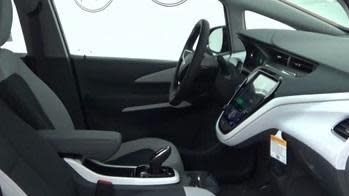 Обзор Chevrolet Bolt EV 2017 привести из США в Украине отменили НДС на электромобили