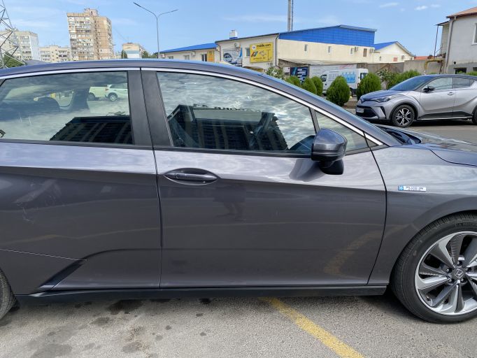Honda Clarity Plug in Hybrid заряжаемый гибрид