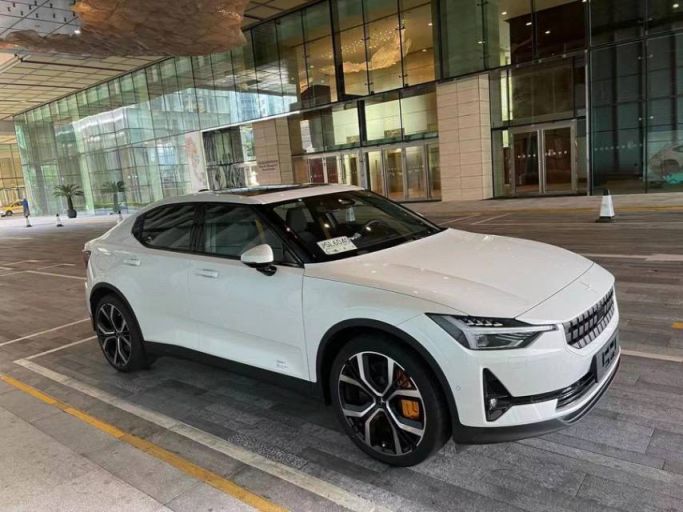 Электромобили из Китая Volvo Polestar 2 
