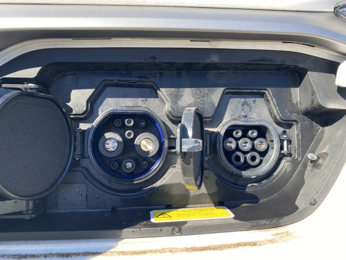 Электро кроссовер Hyundai Encino Kona электромобиль