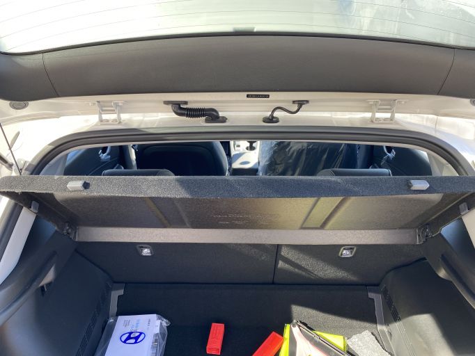 Электро кроссовер Hyundai Encino Kona электромобиль