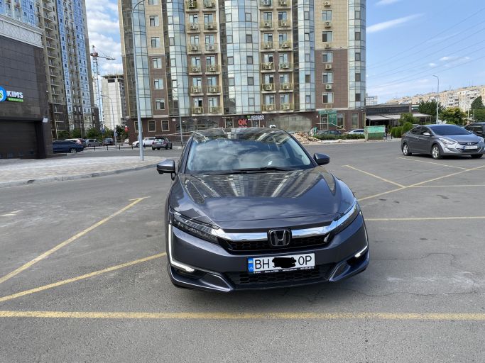 Honda Clarity Plug in Hybrid заряжаемый гибрид