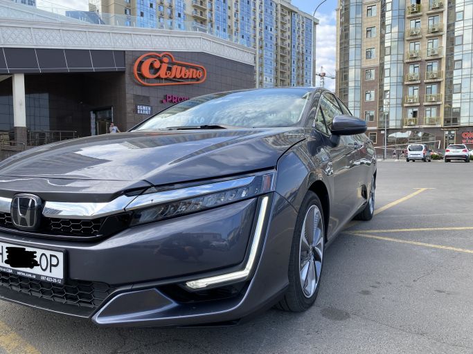 Honda Clarity Plug in Hybrid заряжаемый гибрид