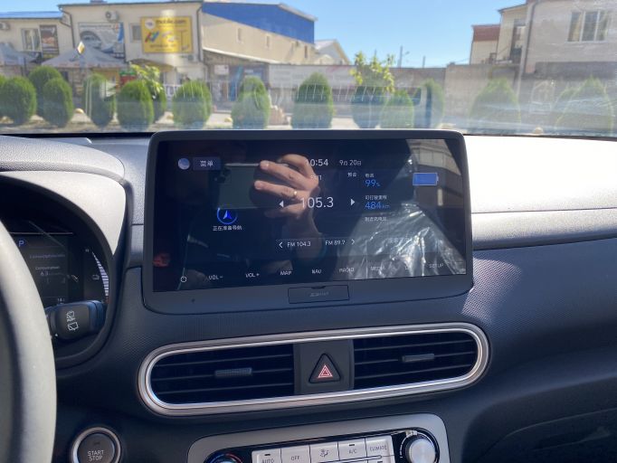 Электро кроссовер Hyundai Encino Kona электромобиль