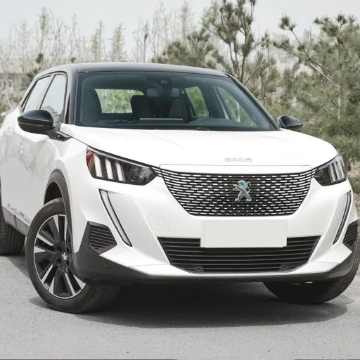 Электрокар Peugeot e2008 компактный кроссовер 