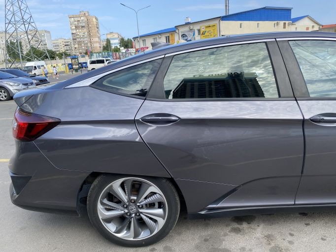 Honda Clarity Plug in Hybrid заряжаемый гибрид
