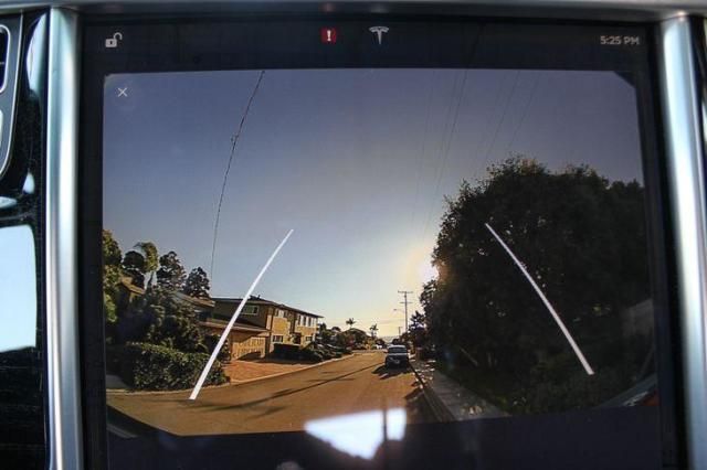 Обзор Tesla Model X 75D купить в США растаможить без НДС в Украине