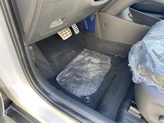 Электро кроссовер Hyundai Encino Kona электромобиль