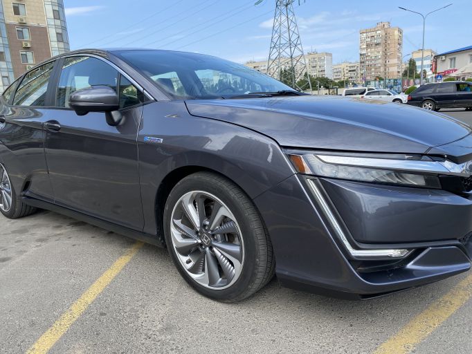 Honda Clarity Plug in Hybrid заряжаемый гибрид