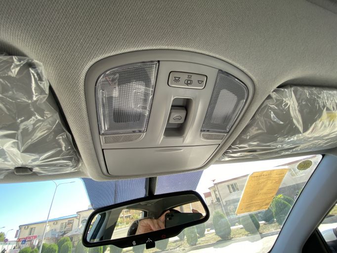 Электро кроссовер Hyundai Encino Kona электромобиль