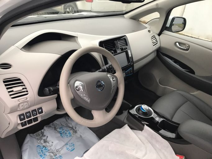 NIssan Leaf SL 2015 в наличии купить