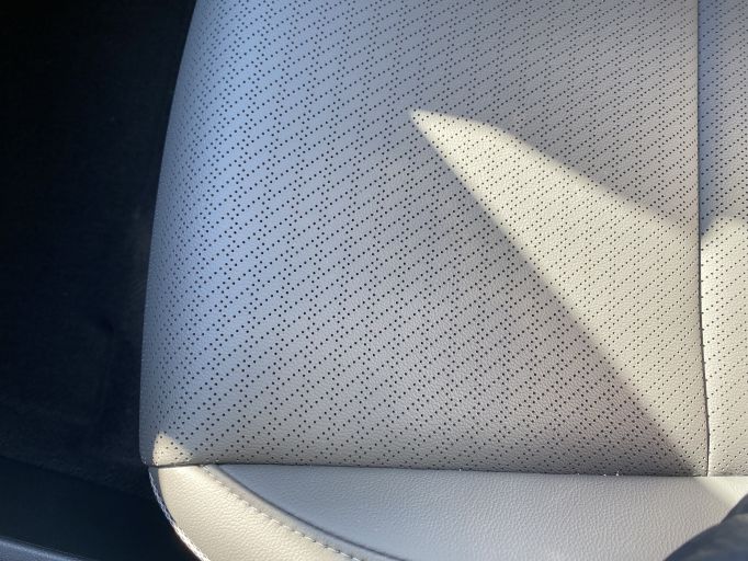 Электро кроссовер Hyundai Encino Kona электромобиль