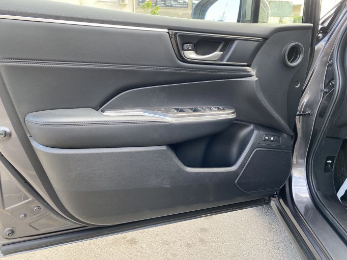 Honda Clarity Plug in Hybrid заряжаемый гибрид