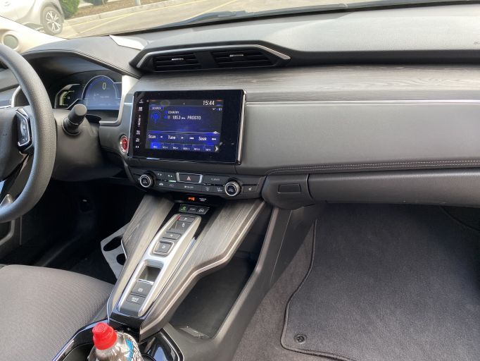 Honda Clarity Plug in Hybrid заряжаемый гибрид